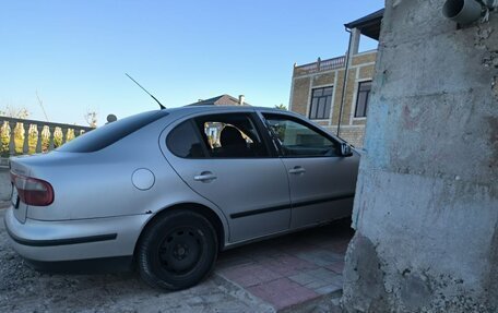 SEAT Toledo III, 2001 год, 360 000 рублей, 2 фотография