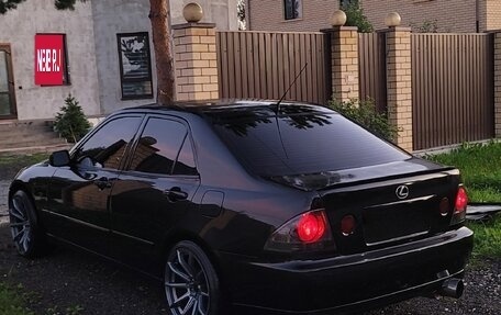 Lexus IS II рестайлинг 2, 1999 год, 1 000 000 рублей, 9 фотография