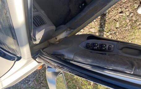 Hyundai Accent II, 2004 год, 200 000 рублей, 13 фотография