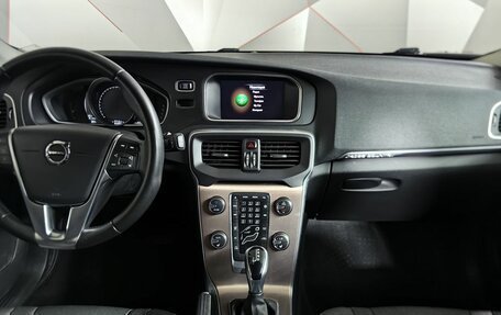 Volvo V40 Cross Country I, 2018 год, 1 655 000 рублей, 14 фотография