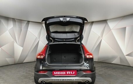 Volvo V40 Cross Country I, 2018 год, 1 655 000 рублей, 11 фотография