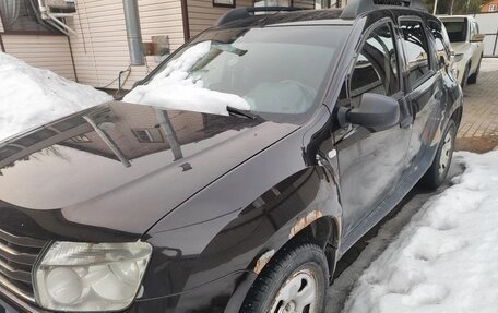 Renault Duster I рестайлинг, 2014 год, 600 000 рублей, 2 фотография