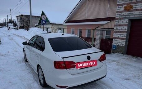 Volkswagen Jetta VI, 2014 год, 950 000 рублей, 3 фотография