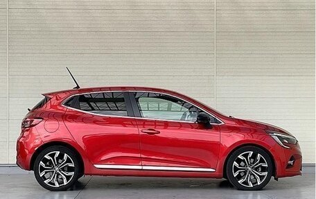 Renault Lutecia, 2022 год, 1 100 000 рублей, 4 фотография