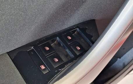 Opel Astra J, 2011 год, 670 000 рублей, 10 фотография