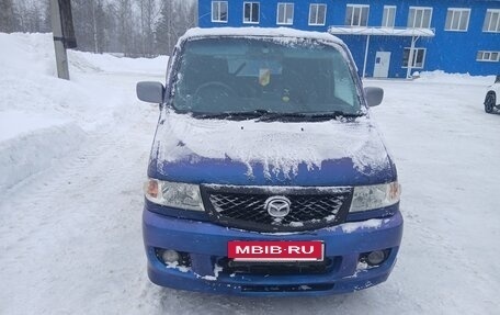 Mazda Bongo Friendee i рестайлинг, 2004 год, 800 000 рублей, 2 фотография