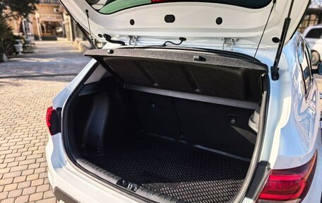 KIA Rio IV, 2018 год, 1 950 000 рублей, 5 фотография