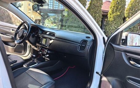 KIA Rio IV, 2018 год, 1 950 000 рублей, 21 фотография