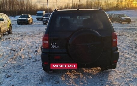 Toyota RAV4, 2004 год, 650 000 рублей, 3 фотография