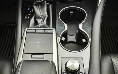 Lexus RX IV рестайлинг, 2020 год, 5 490 000 рублей, 23 фотография