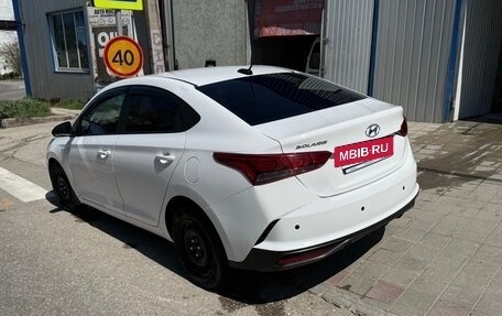 Hyundai Solaris II рестайлинг, 2021 год, 1 025 000 рублей, 2 фотография