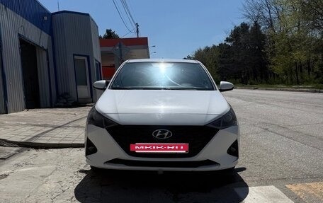 Hyundai Solaris II рестайлинг, 2021 год, 1 025 000 рублей, 9 фотография