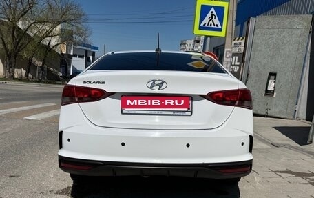 Hyundai Solaris II рестайлинг, 2021 год, 1 025 000 рублей, 4 фотография