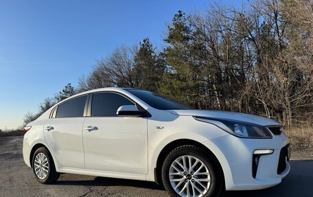 KIA Rio IV, 2019 год, 1 600 000 рублей, 2 фотография