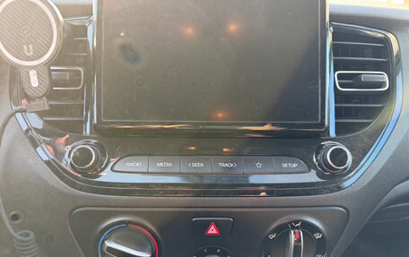 Hyundai Solaris II рестайлинг, 2021 год, 1 025 000 рублей, 12 фотография