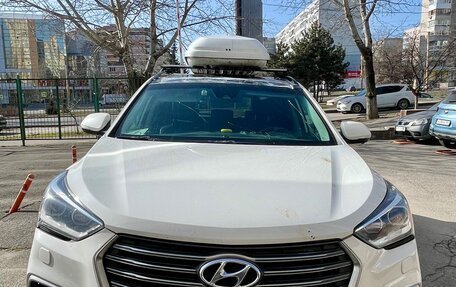 Hyundai Santa Fe III рестайлинг, 2017 год, 2 699 000 рублей, 2 фотография