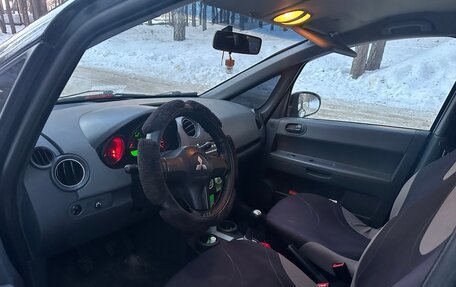 Mitsubishi Colt VI рестайлинг, 2006 год, 380 000 рублей, 4 фотография