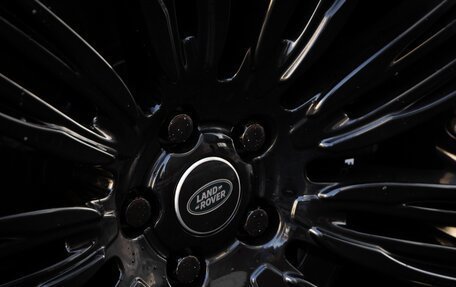 Land Rover Range Rover IV рестайлинг, 2018 год, 10 500 000 рублей, 7 фотография