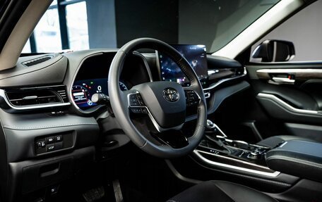 Toyota Highlander, 2025 год, 5 690 000 рублей, 9 фотография