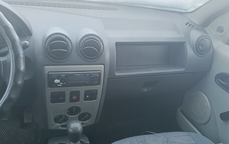 Renault Logan I, 2007 год, 200 000 рублей, 6 фотография