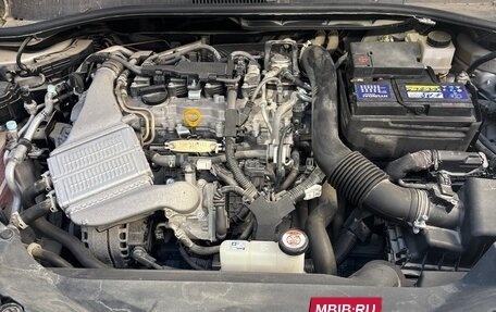 Toyota C-HR I рестайлинг, 2022 год, 3 000 000 рублей, 7 фотография