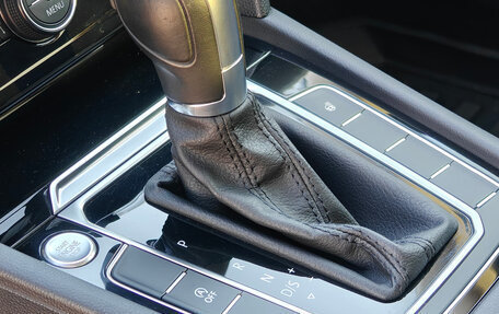 Volkswagen Passat B8 рестайлинг, 2019 год, 2 575 000 рублей, 15 фотография