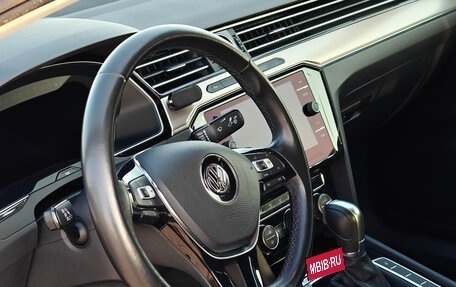 Volkswagen Passat B8 рестайлинг, 2019 год, 2 575 000 рублей, 11 фотография