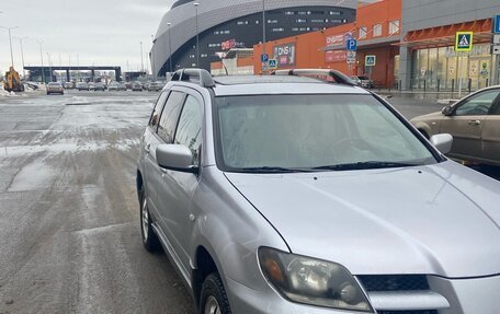 Mitsubishi Outlander III рестайлинг 3, 2004 год, 500 000 рублей, 1 фотография
