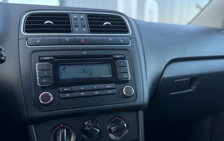 Volkswagen Polo VI (EU Market), 2012 год, 815 000 рублей, 17 фотография