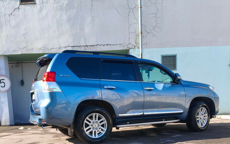 Toyota Land Cruiser Prado 150 рестайлинг 2, 2010 год, 4 330 000 рублей, 3 фотография