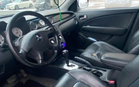 Mitsubishi Outlander III рестайлинг 3, 2004 год, 500 000 рублей, 10 фотография