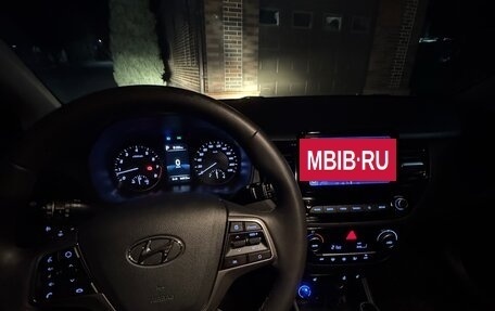 Hyundai Solaris II рестайлинг, 2021 год, 1 710 000 рублей, 23 фотография