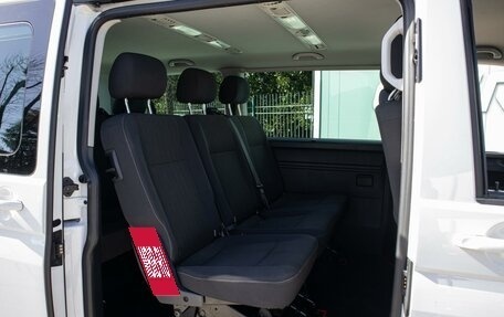 Volkswagen Caravelle T6 рестайлинг, 2019 год, 3 487 000 рублей, 8 фотография