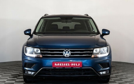 Volkswagen Tiguan II, 2017 год, 2 099 000 рублей, 2 фотография