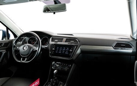 Volkswagen Tiguan II, 2017 год, 2 099 000 рублей, 9 фотография