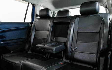 Volkswagen Tiguan II, 2017 год, 2 099 000 рублей, 21 фотография