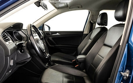 Volkswagen Tiguan II, 2017 год, 2 099 000 рублей, 19 фотография