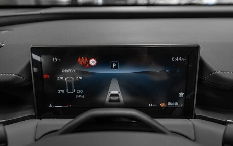 Toyota RAV4, 2025 год, 4 500 000 рублей, 12 фотография