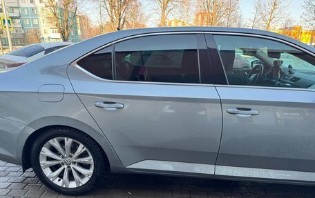 Skoda Superb III рестайлинг, 2016 год, 1 850 000 рублей, 6 фотография