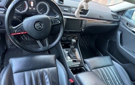 Skoda Superb III рестайлинг, 2016 год, 1 850 000 рублей, 15 фотография