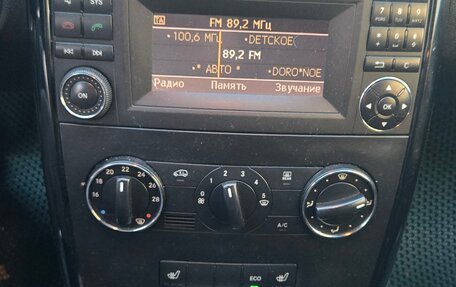 Mercedes-Benz A-Класс, 2010 год, 672 000 рублей, 7 фотография