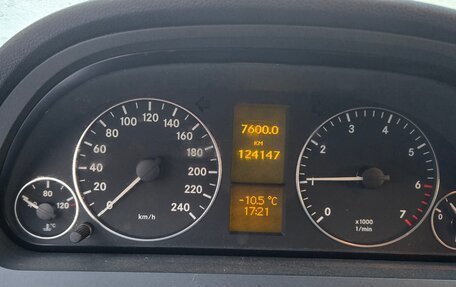 Mercedes-Benz A-Класс, 2010 год, 672 000 рублей, 6 фотография