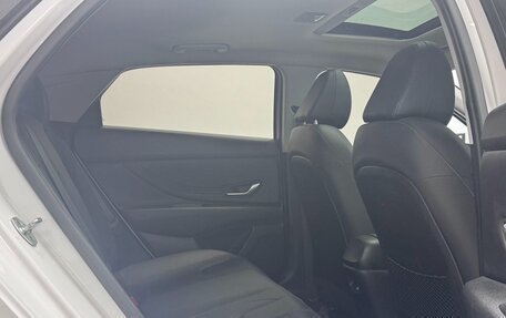 Hyundai Elantra, 2021 год, 1 690 000 рублей, 12 фотография