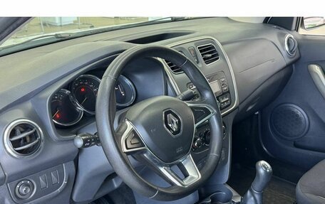 Renault Logan II, 2020 год, 1 099 000 рублей, 11 фотография