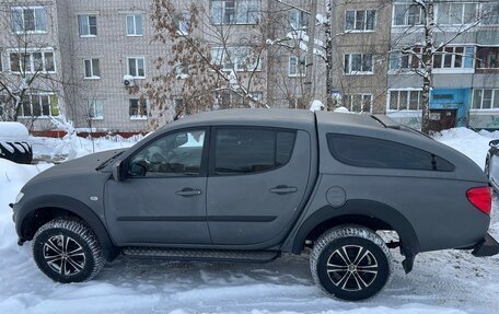 Mitsubishi L200 IV рестайлинг, 2012 год, 2 400 000 рублей, 6 фотография