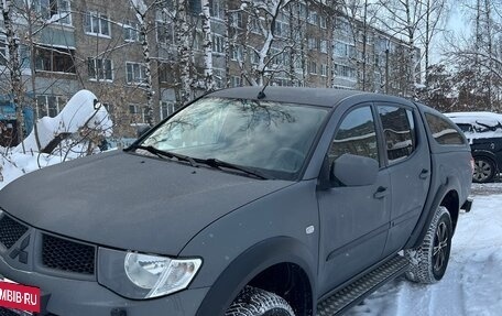 Mitsubishi L200 IV рестайлинг, 2012 год, 2 400 000 рублей, 5 фотография