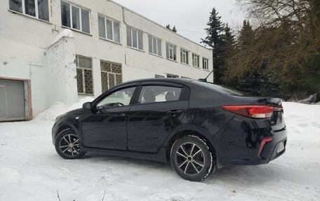 KIA Rio IV, 2017 год, 1 100 000 рублей, 4 фотография