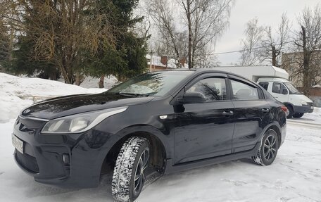 KIA Rio IV, 2017 год, 1 100 000 рублей, 2 фотография