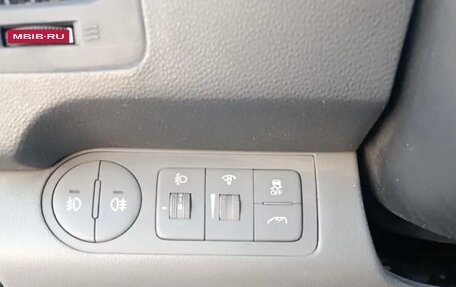 Hyundai H-1 II рестайлинг, 2015 год, 1 650 000 рублей, 5 фотография