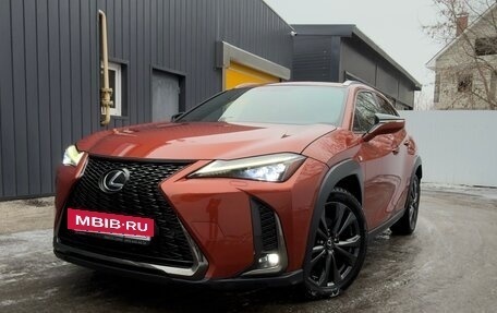 Lexus UX I, 2018 год, 2 830 000 рублей, 2 фотография